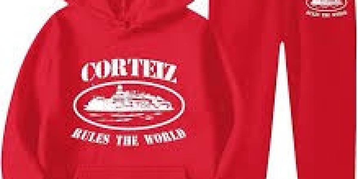 Corteiz Tracksuit 2025 – Sporty Street Fashion Look