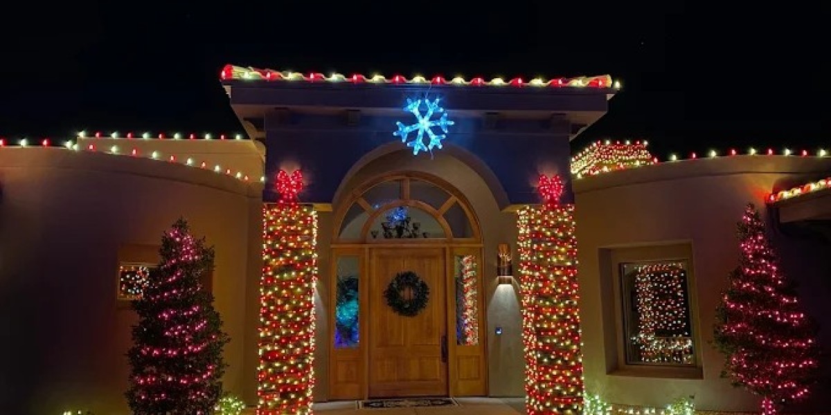 Expert Holiday Light Installation Services in Calabasas, CA