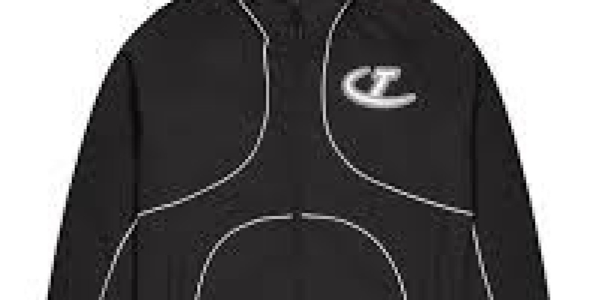 Trapstar Windbreaker – Sleek Style for Any Day