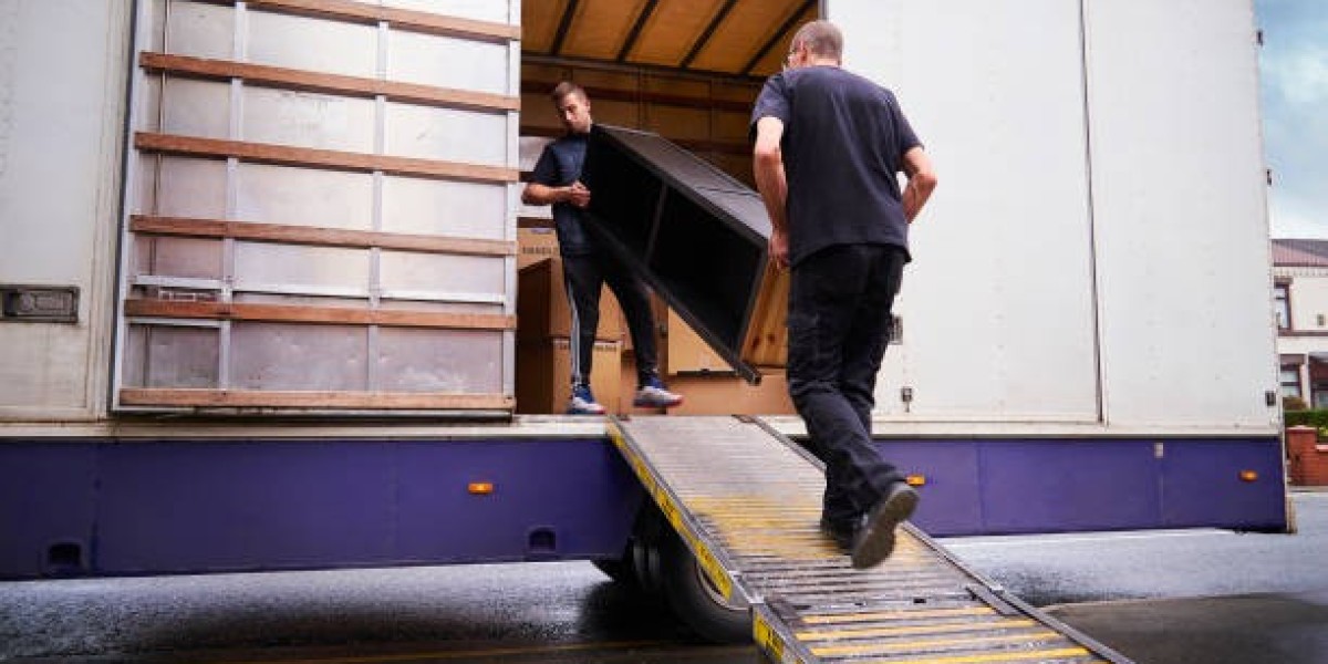 Stress-Free Relocation with Professional Moving Services Bristol
