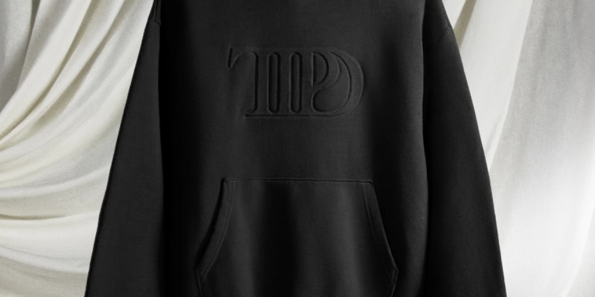 Taylor Swift Store x Vuori Clothing: Iconic Styles and Comfort Combined