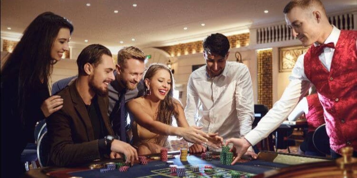 Užsienio kazino internete: tarptautinė žaidimų bendruomenė