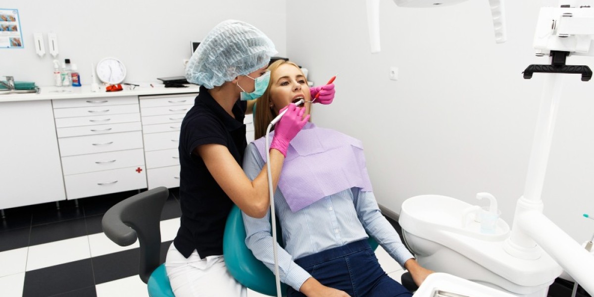 The Ultimate Guide to Choosing the Best Dental Clinic in Indirapuram: Why Kosmoss Dental Stands Out
