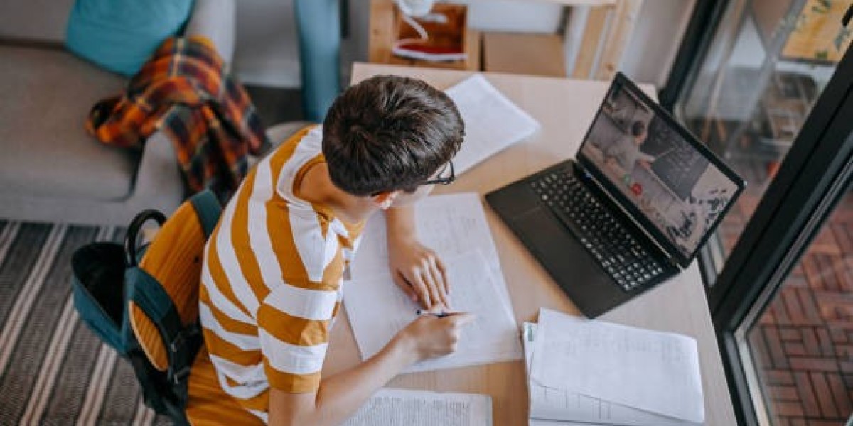 Online Tutoring: The Future of Learning Through Flexible and Affordable Digital Education