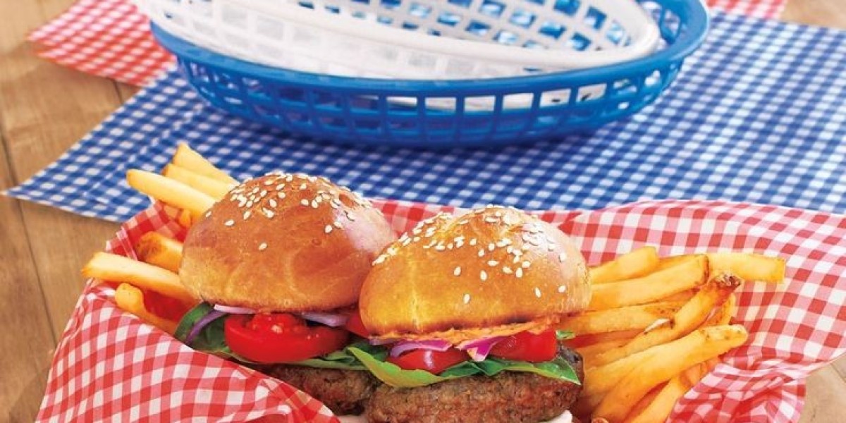 How Does Presentation Affect Snack Experience?