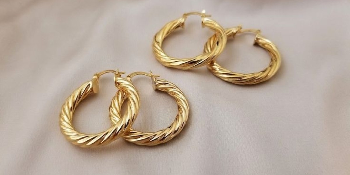 Hoop Earrings: A Complete Style Guide for Everyday and Occasion Wear