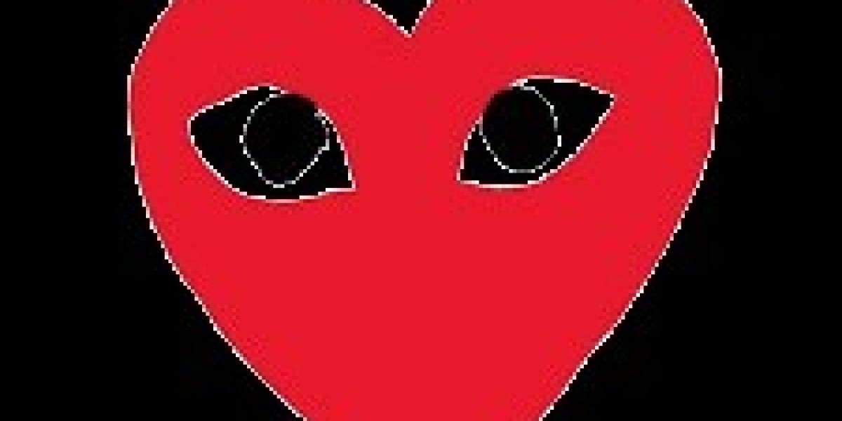 Comme des Garçons: The Visionary That Redefined Fashion