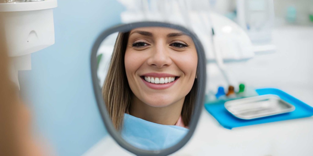 Reveal Your Best Smile with Advanced Teeth Whitening Treatments