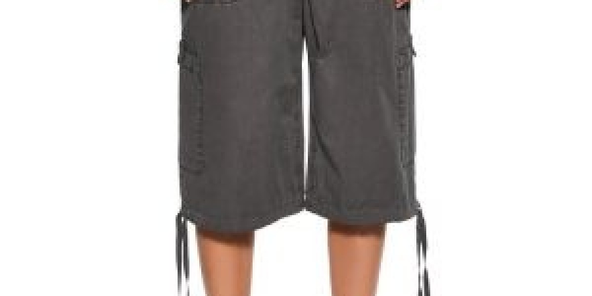 Pantalone Palm Angels: the Ultimate Reference of Luxury Streetwear Trousers.