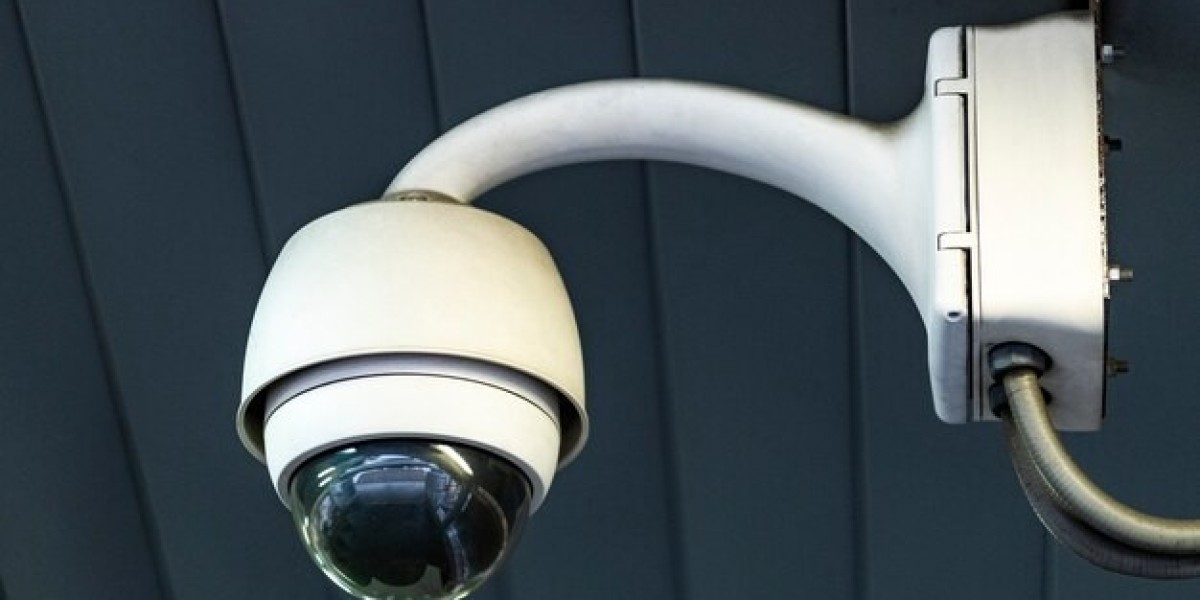 Mobile Surveillance Trailers Enhance Modern CCTV Security Camera Systems