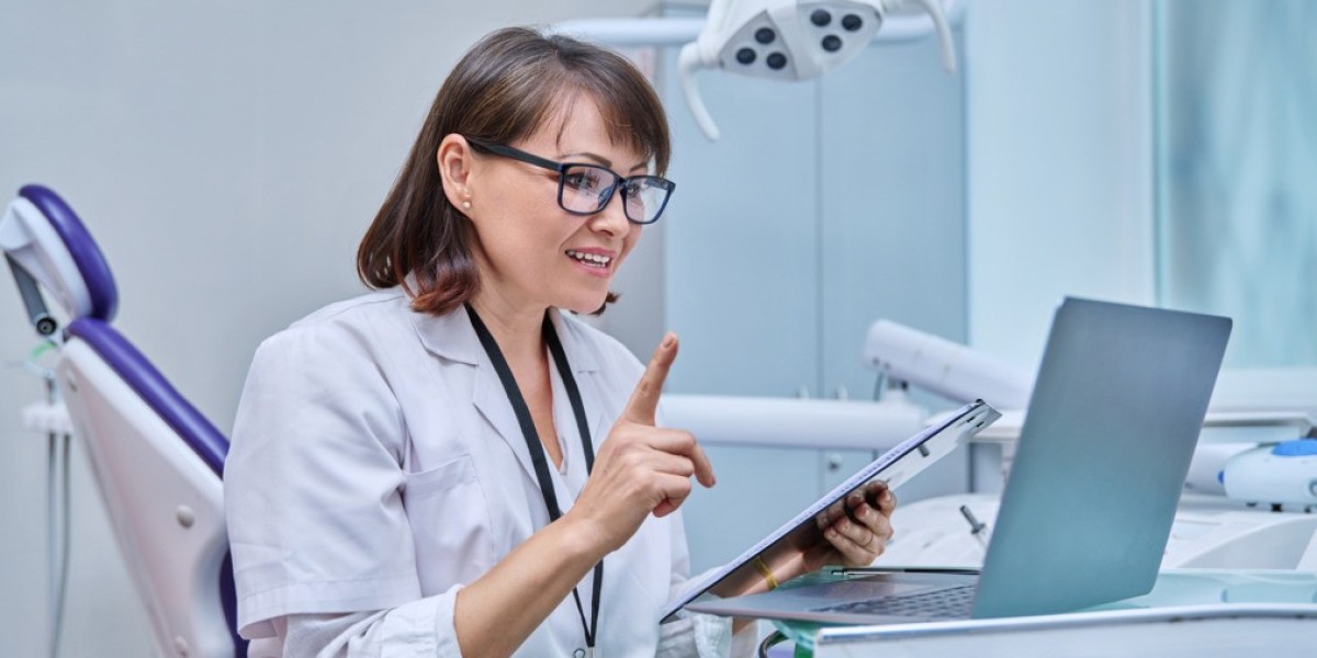 Clinical Medical Assistant vs Administrative Medical Assistant