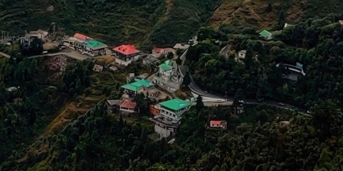 Experience Mall Road Comfort with hotelhoneymoonin Mussoorie