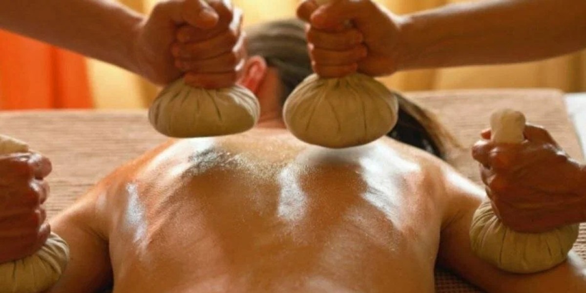 Holistic Healing Benefits of Pinda Sweda Ayurvedic Treatment