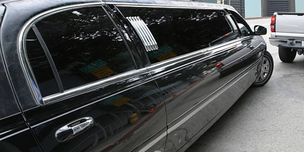 Why You Should Choose Limousine Service for Your Special Event