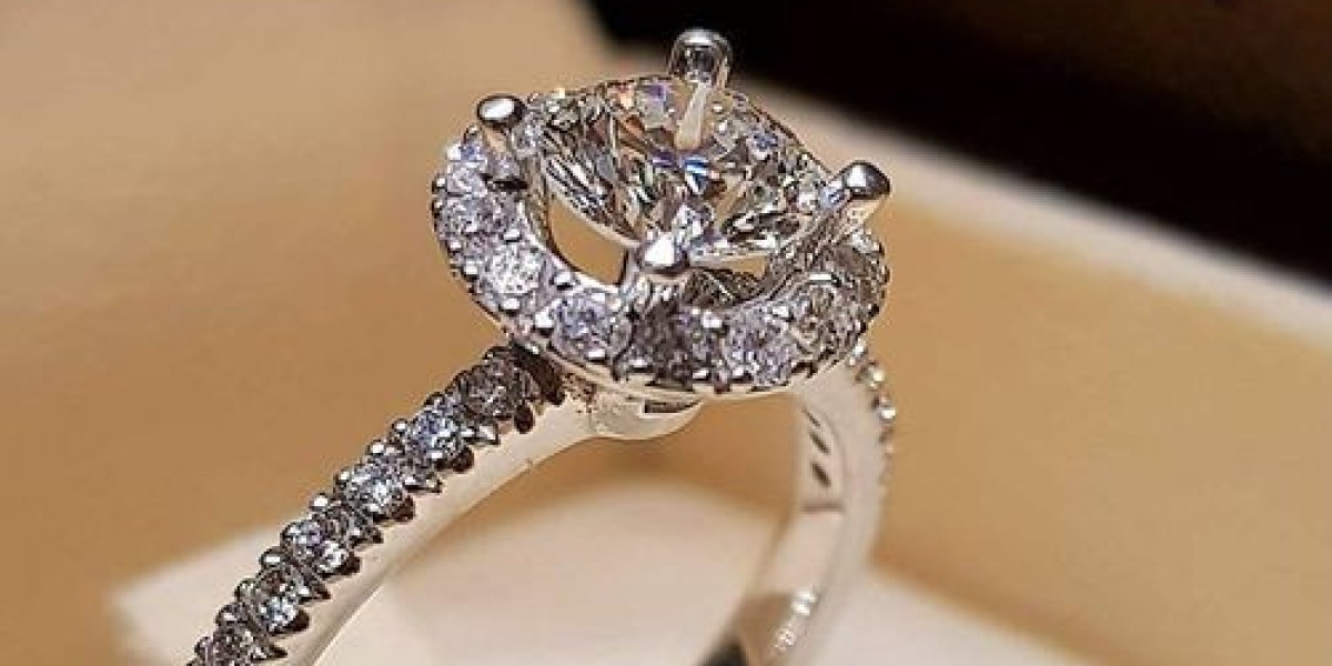 Best Jewellers in Adelaide for Diamond Wedding Rings and Engagement Choices