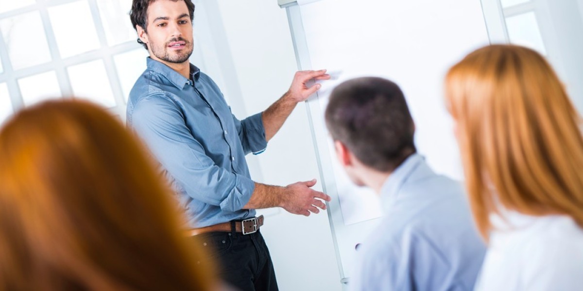 Building Bridges: How to Network with Local Estate Agents for Success