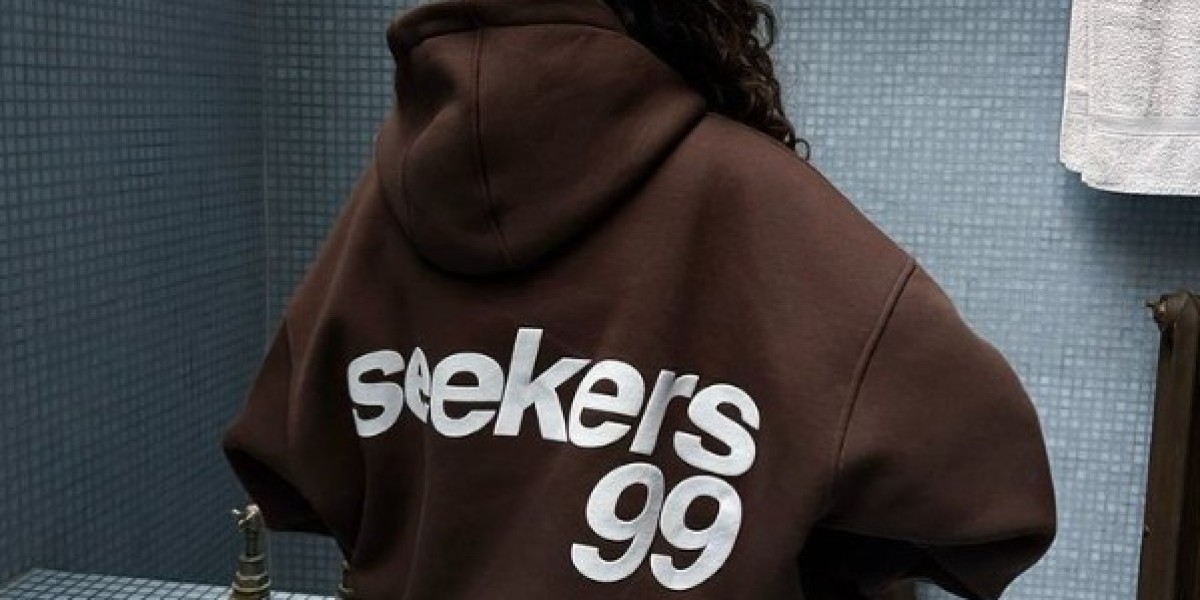 Sisters and Seekers Hoodie Outfit Ideas for Autumn Festivals