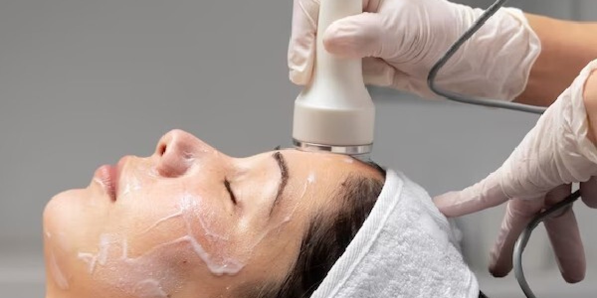 Hydrafacial for Instant Skin Brightening