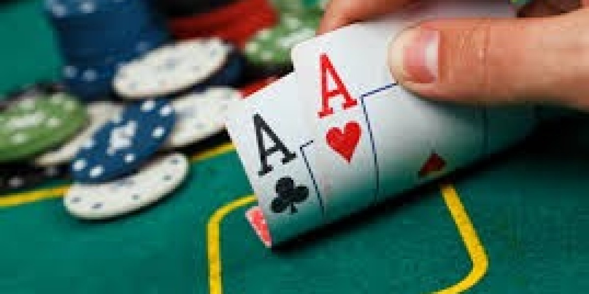 Casino Poker: A Beginner’s Guide to Fun and Strategy