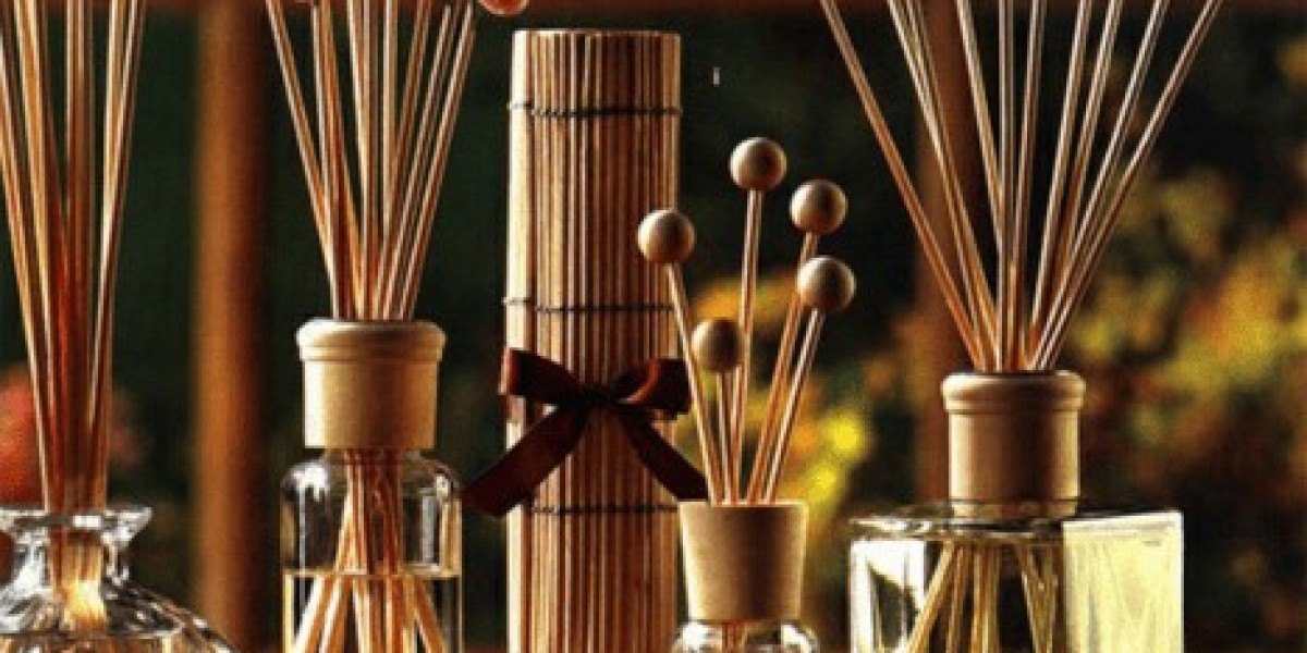 Perfume Fragrance Manufacturer: Crafting Signature Scents for Global Brands